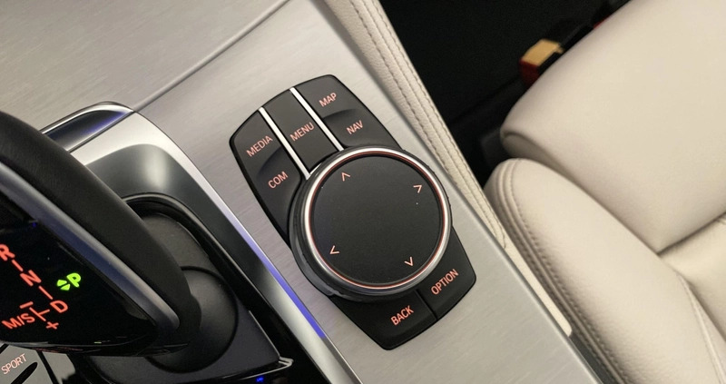 BMW Seria 5 cena 209900 przebieg: 31293, rok produkcji 2021 z Mikołów małe 379